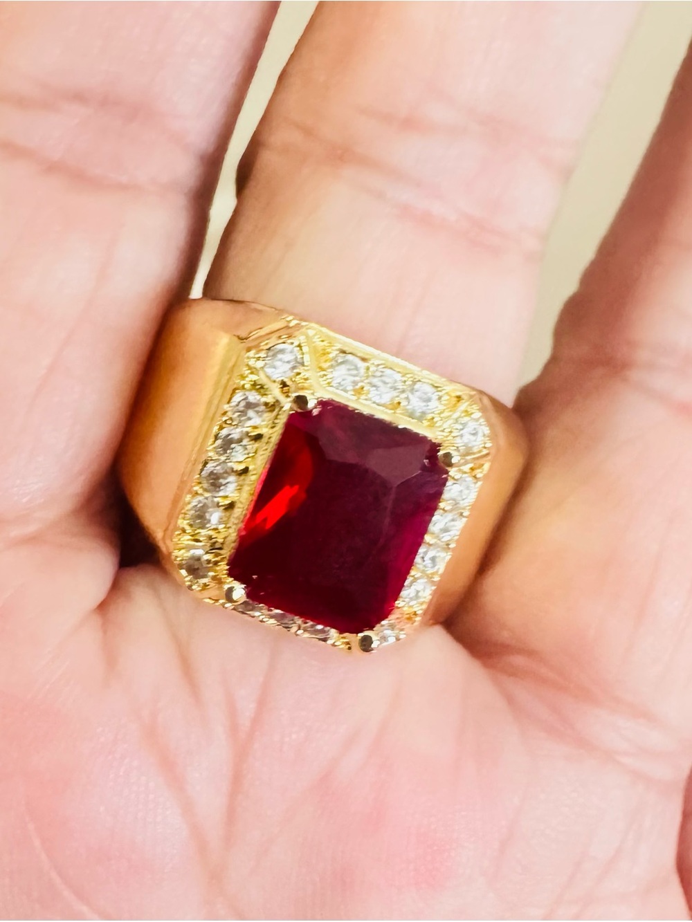 18K Gold Plated Ring with Deep Red Center Stone men’s ring. Size 9